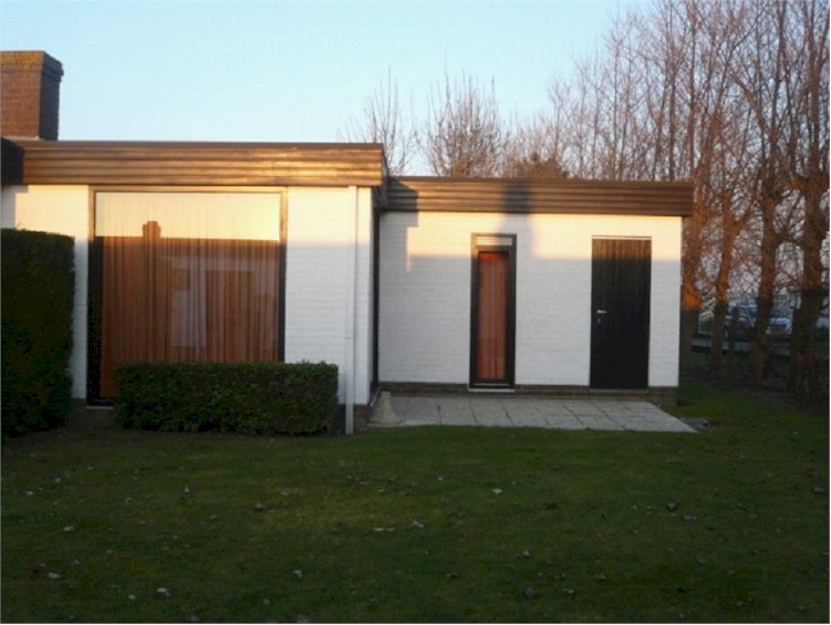 Gezellige bungalow voor 4/6 personen in vakantiedomein Jonckershof te Westende, op 350 m. van zee